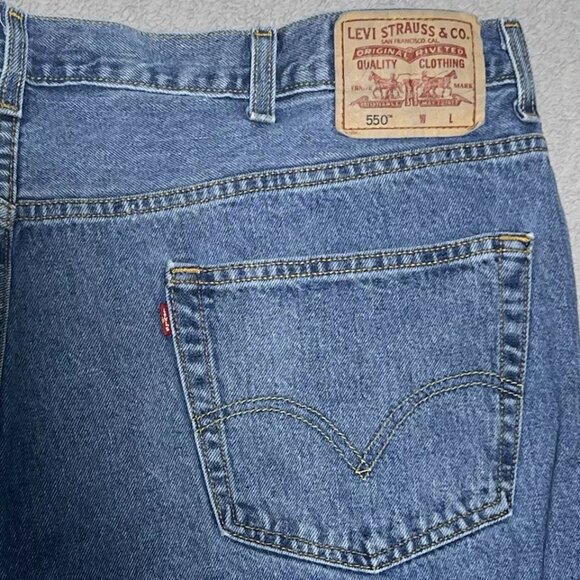 Levi’s 550 Jeans Men's 46x30 Relaxed Fit Tapered Leg Medium Wash 100% Cotton - Picture 8 of 11
